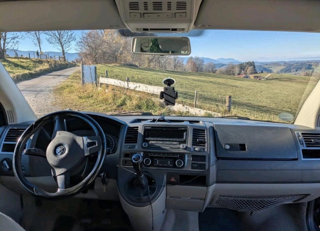 Cockpit des VW T5 California